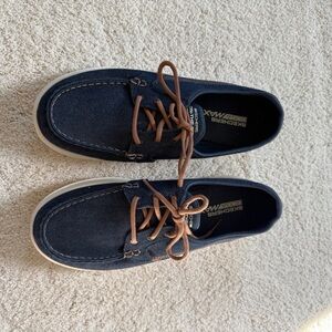 Skechers Blue Sneakers with Textured Fabric and Brown Leather Laces